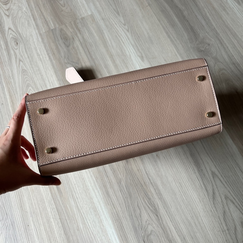 Kate Spade Thompson - Picture 4 of 6